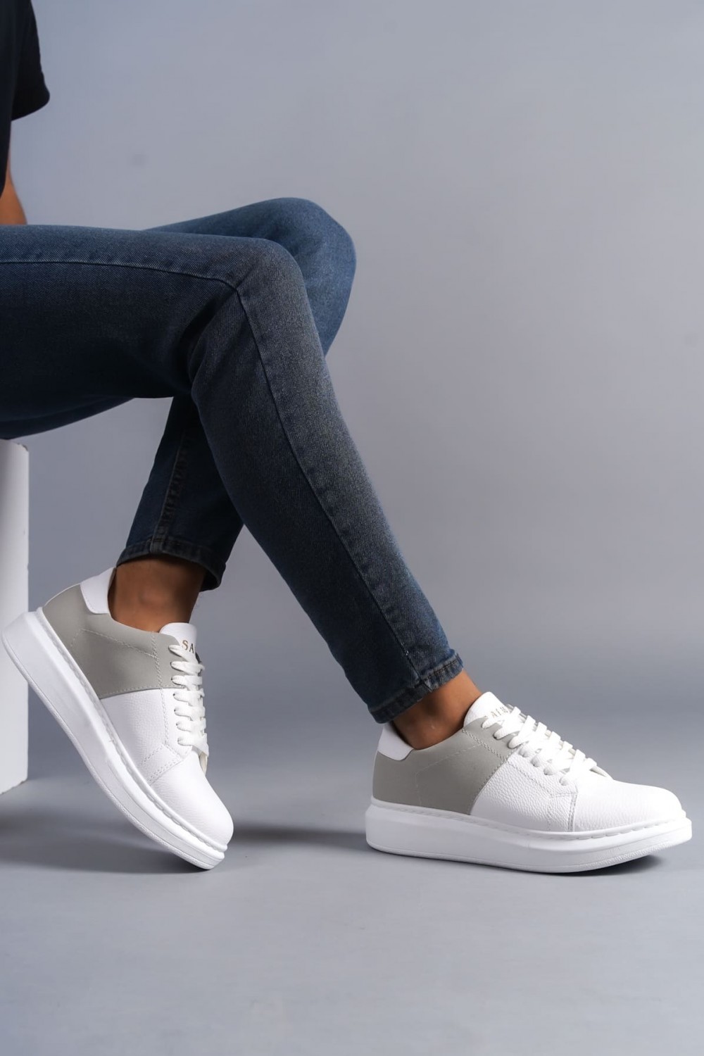 SLW151 Boost Bağcıklı Cilt Süet Erkek Günlük Sneaker Ayakkabı CSBT - Beyaz/Gri SLW151 Boost Bağcıklı Cilt Süet Erkek Günlük Sneaker Ayakkabı CSBT - Beyaz/Gri