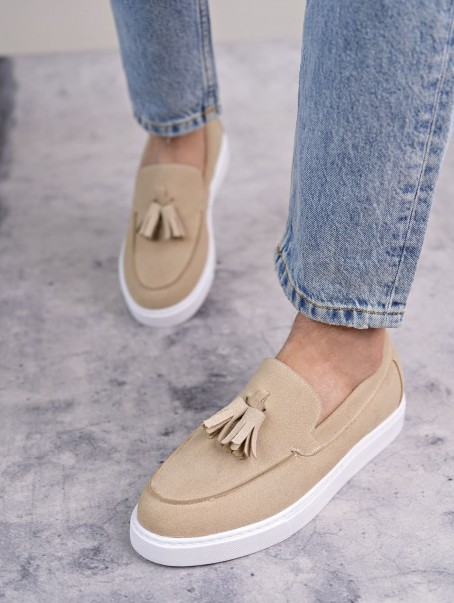 SLW153 Bloom Bağcıksız Püsküllü Süet Erkek Günlük Spor Klasik Ayakkabı SBT - Krem SLW153 Bloom Bağcıksız Püsküllü Süet Erkek Günlük Spor Klasik Ayakkabı SBT - Krem