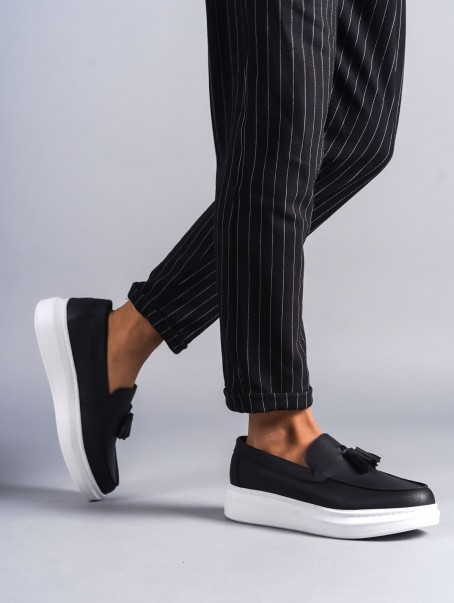 SLW154 Blaze Bağcıksız Püsküllü Cilt Erkek Günlük Spor Klasik Ayakkabı CBT - Siyah SLW154 Blaze Bağcıksız Püsküllü Cilt Erkek Günlük Spor Klasik Ayakkabı CBT - Siyah