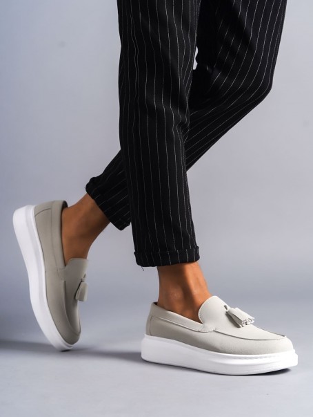 SLW154 Blaze Bağcıksız Püsküllü Süet Erkek Günlük Spor Klasik Ayakkabı SBT - Gri SLW154 Blaze Bağcıksız Püsküllü Süet Erkek Günlük Spor Klasik Ayakkabı SBT - Gri