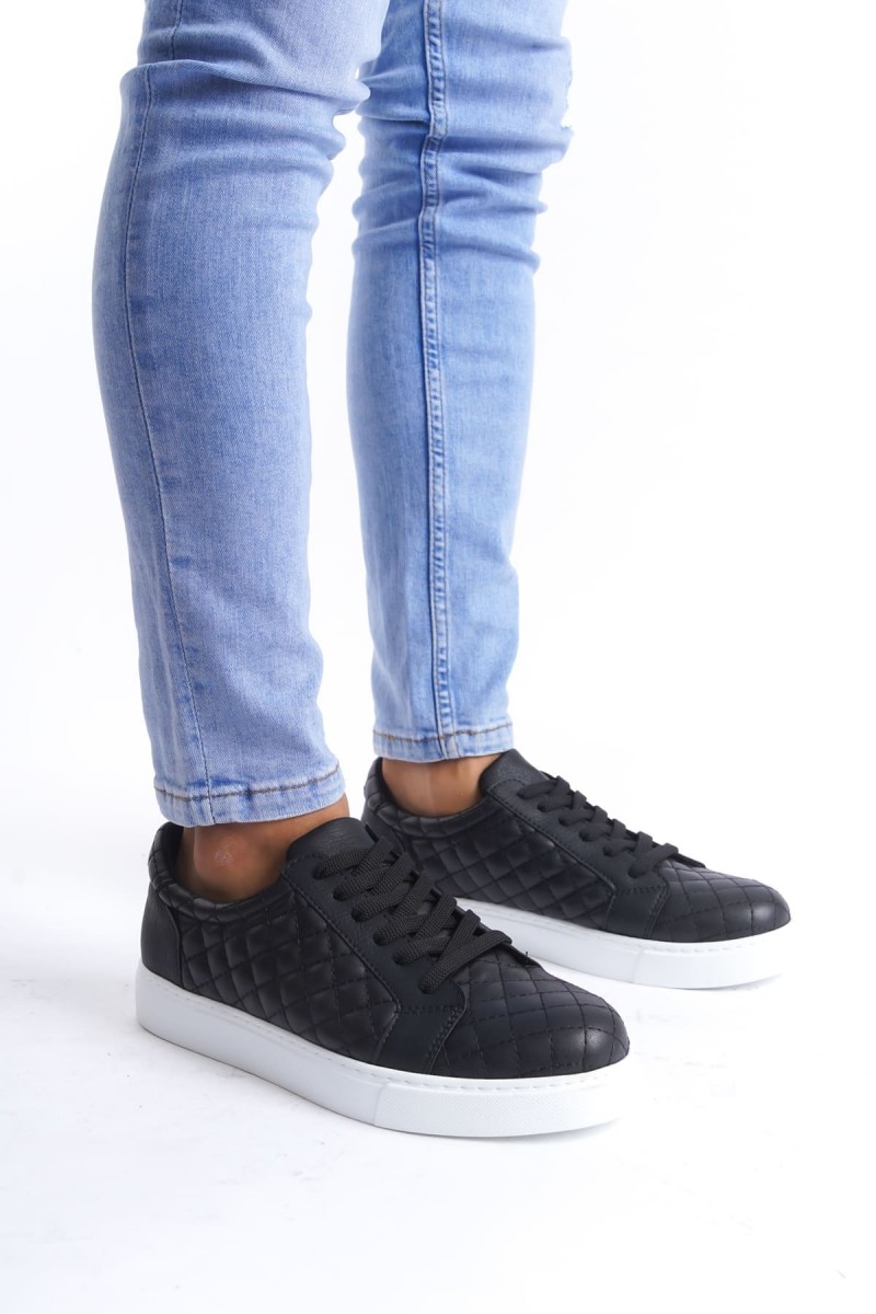 SLW166 Prestige Bağcıklı Cilt Kapitone Desenli Erkek Günlük Sneaker Ayakkabı CBT - Siyah