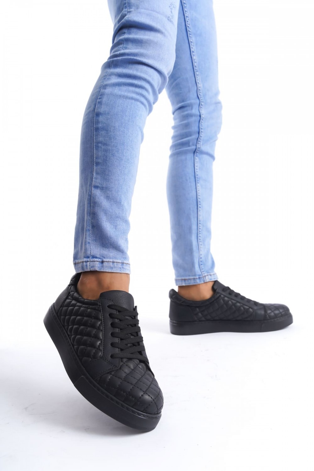 SLW166 Prestige Bağcıklı Cilt Kapitone Desenli Erkek Günlük Sneaker Ayakkabı CST - Siyah SLW166 Prestige Bağcıklı Cilt Kapitone Desenli Erkek Günlük Sneaker Ayakkabı CST - Siyah