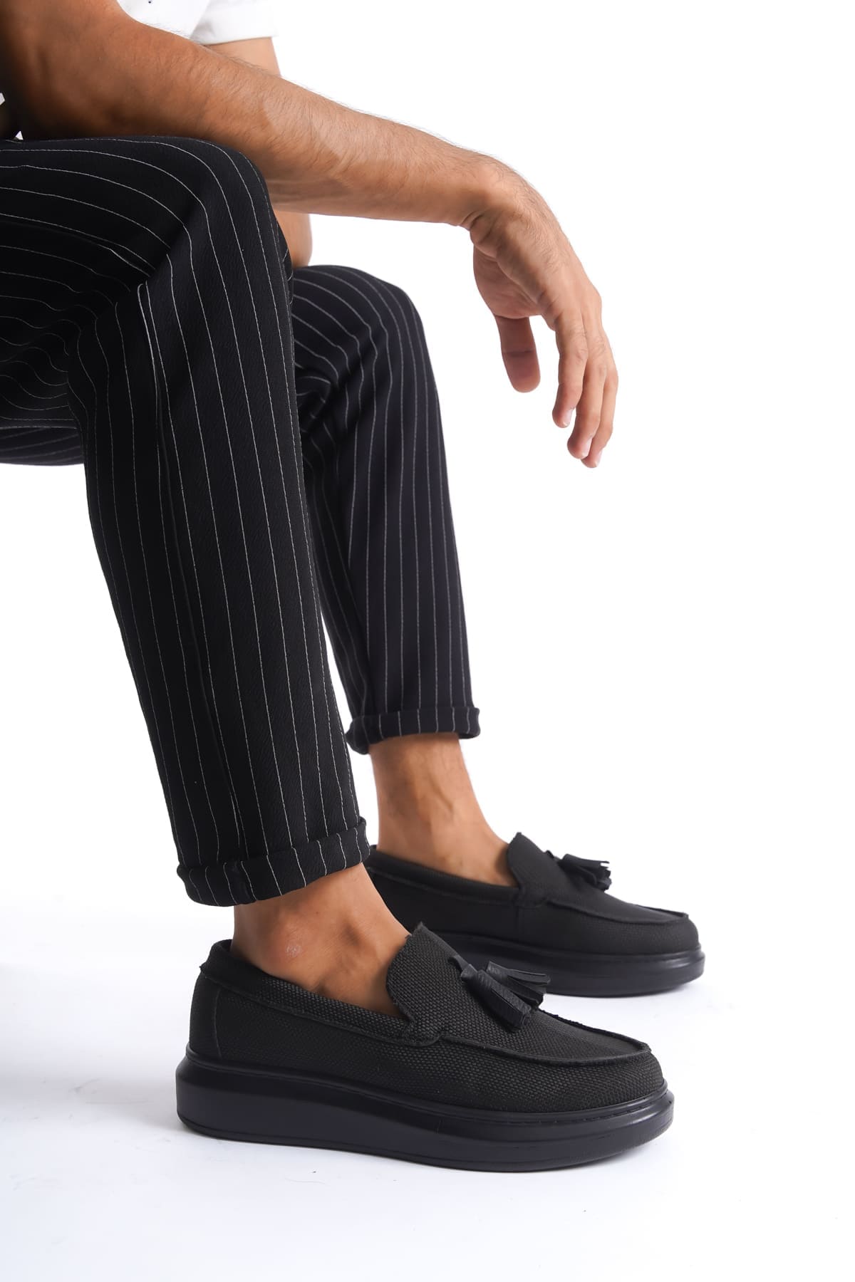 SLW154 Blaze: Keten Püsküllü Erkek Ayakkabı - Klasik Günlük Tarz görsel 1